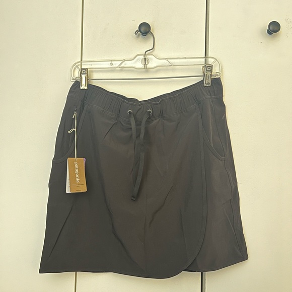 Patagonia Dresses & Skirts - NWT Patagonia Women’s Skort - Black